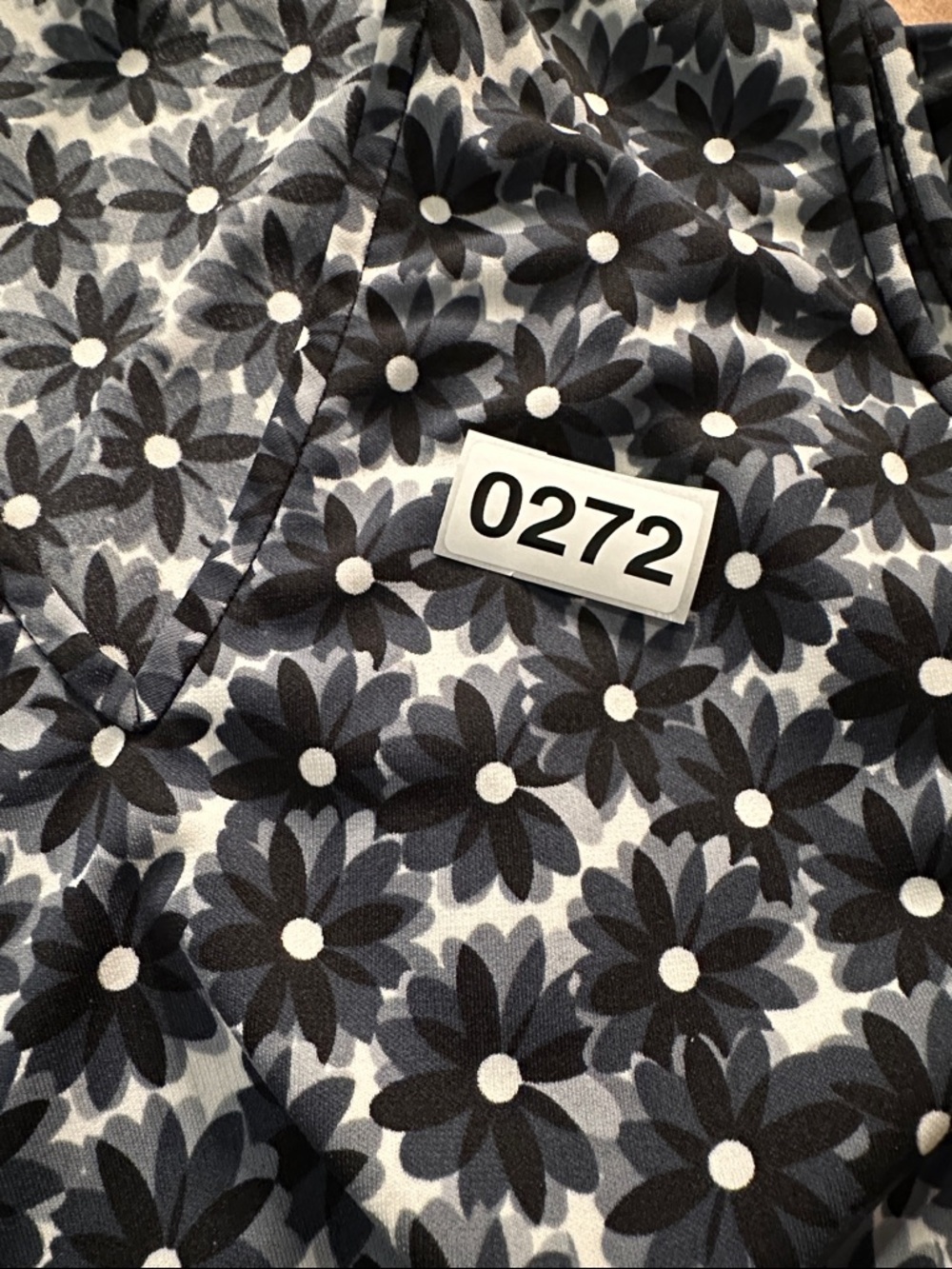 DKNY Black, Gray and White Floral V-Neck Sleeveless Petite Top - Picture 4 of 4